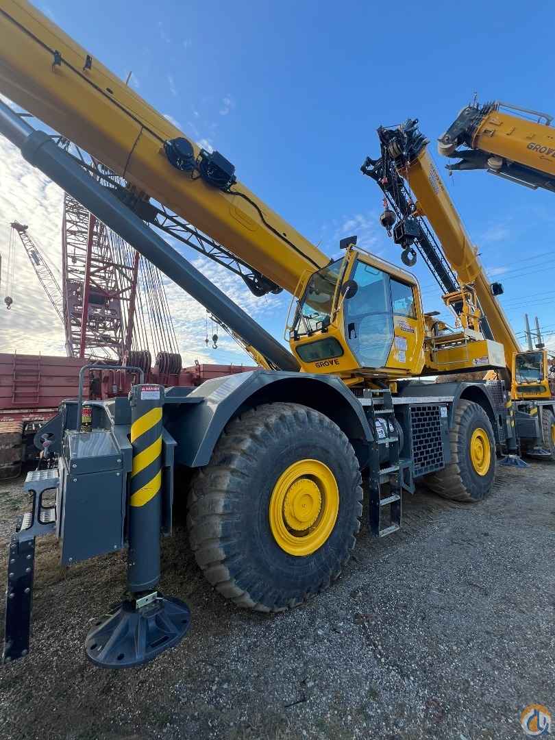 2024 Grove GRT880