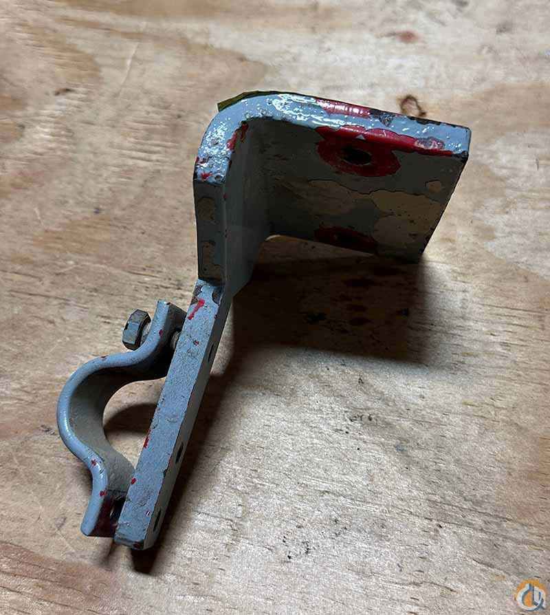 Bracket / CONTROL CONSOLE