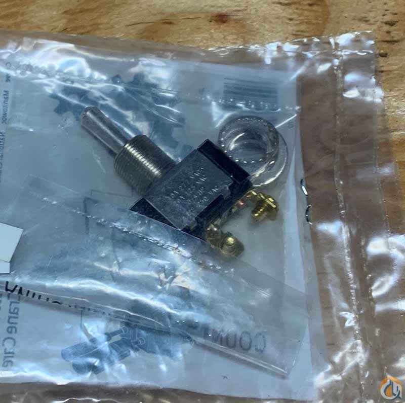 Switch toggle / switch panel