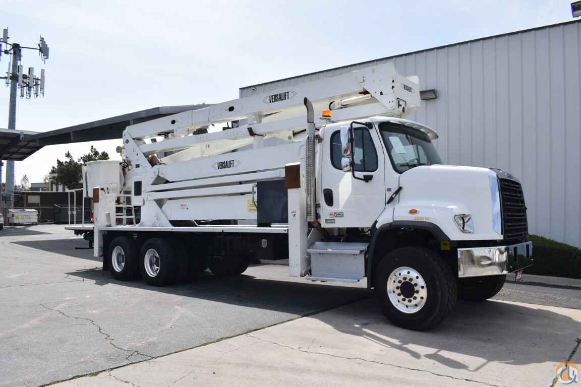 2015 Versalift VST-7500I