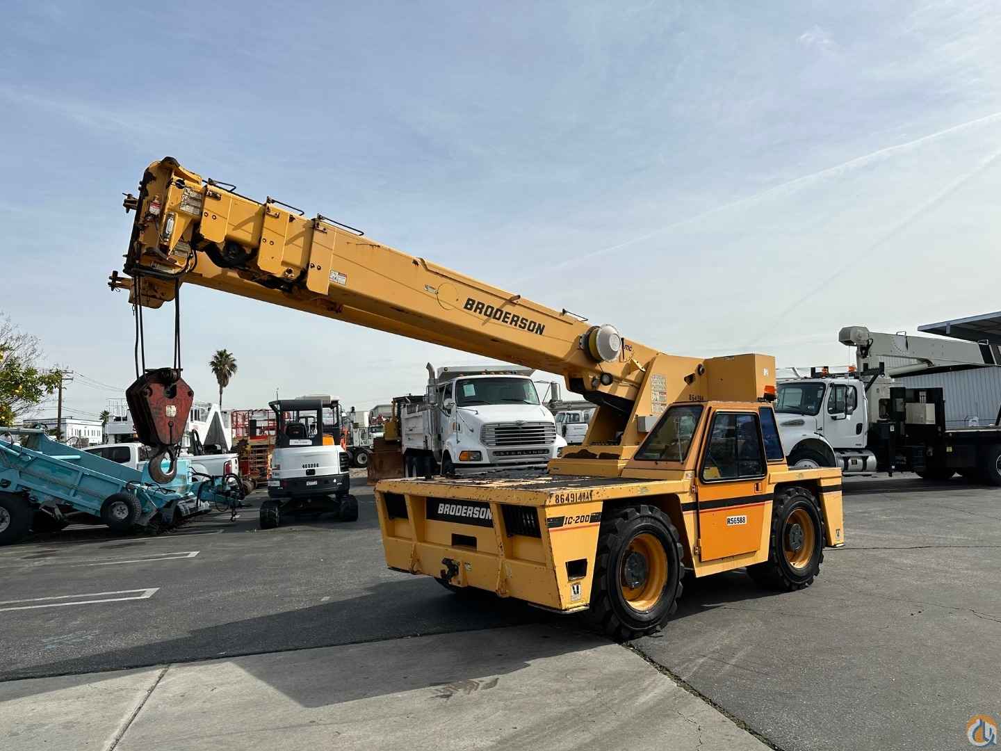 2011 Broderson IC-200-3G