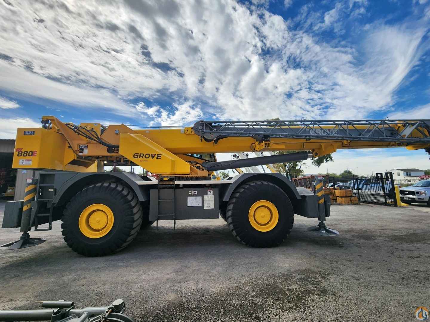 2007 Grove RT880E T3