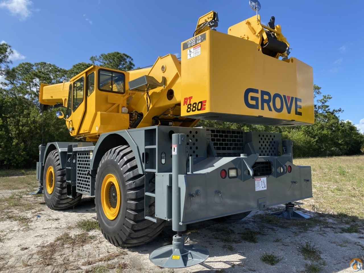 2005 Grove RT880E