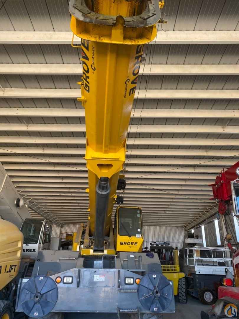 2010 Grove RT890E