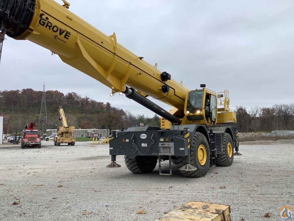 2016 Grove GRT8100