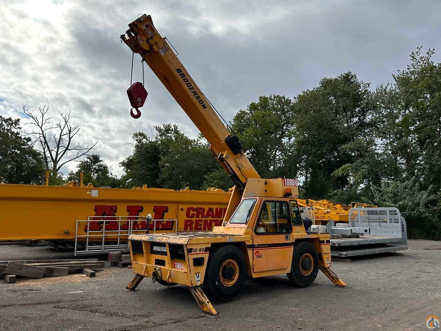 2013 Broderson IC-80-3J