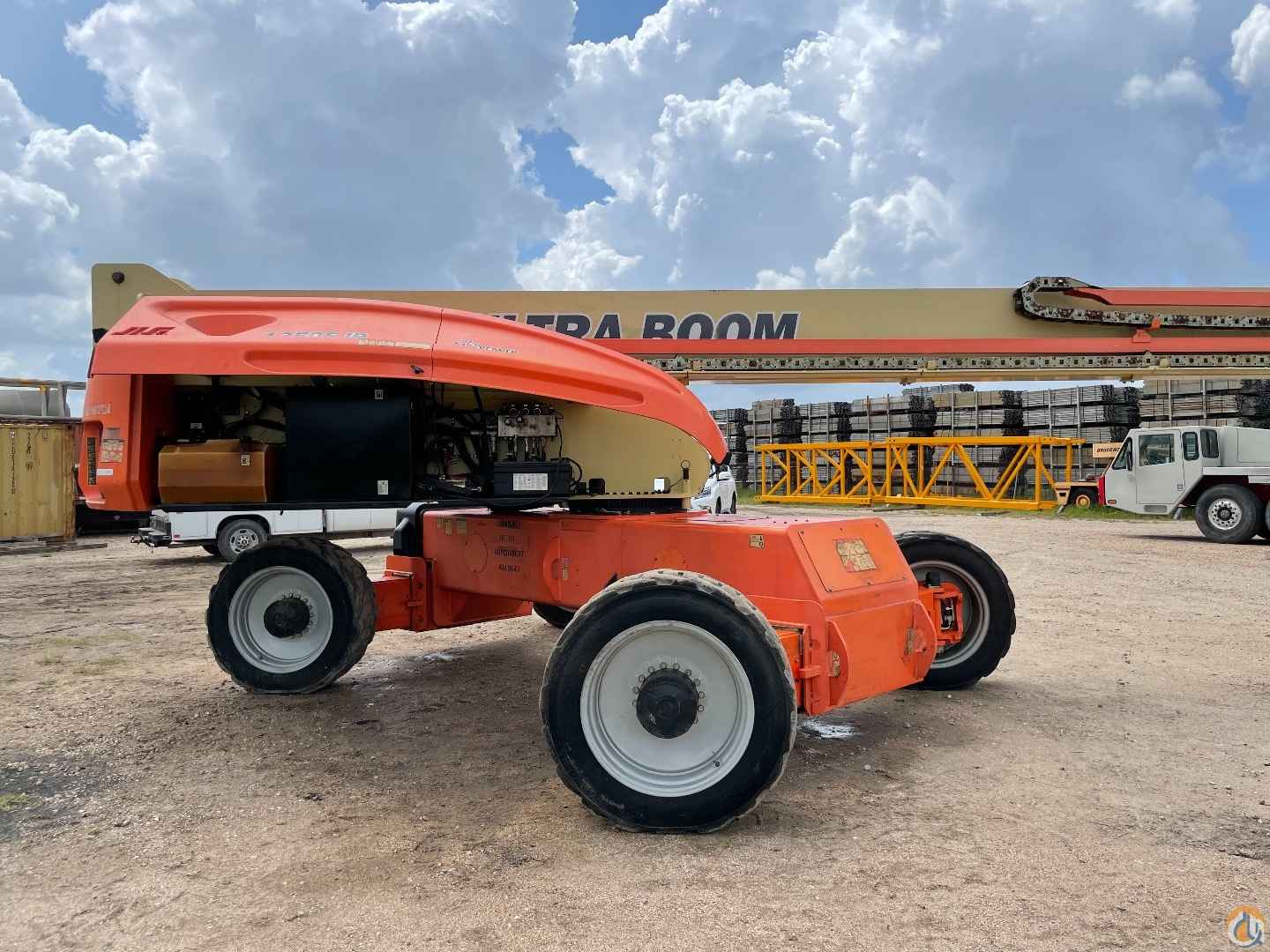 2005 JLG 1350SJP