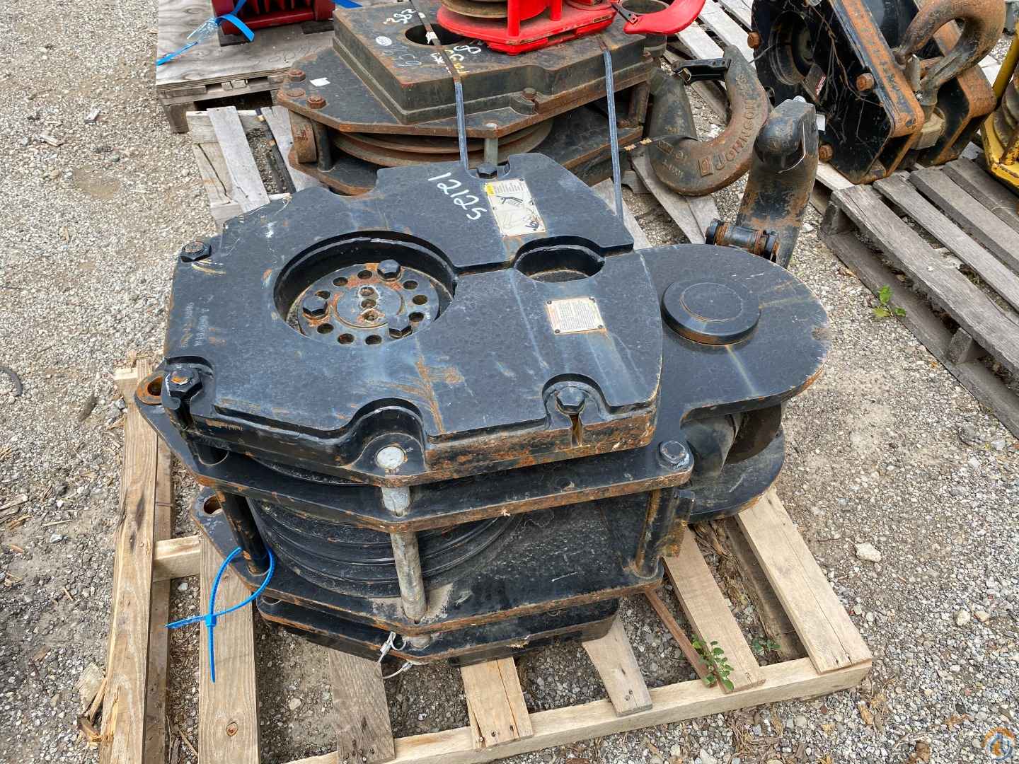 100 Ton Hook Block