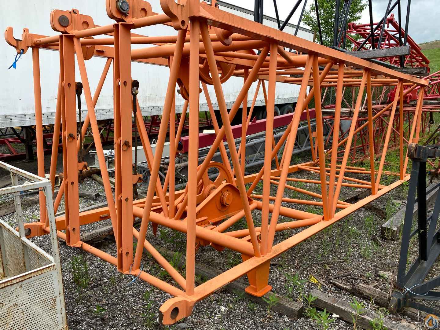 Luffing Jib Incerts with Midfall