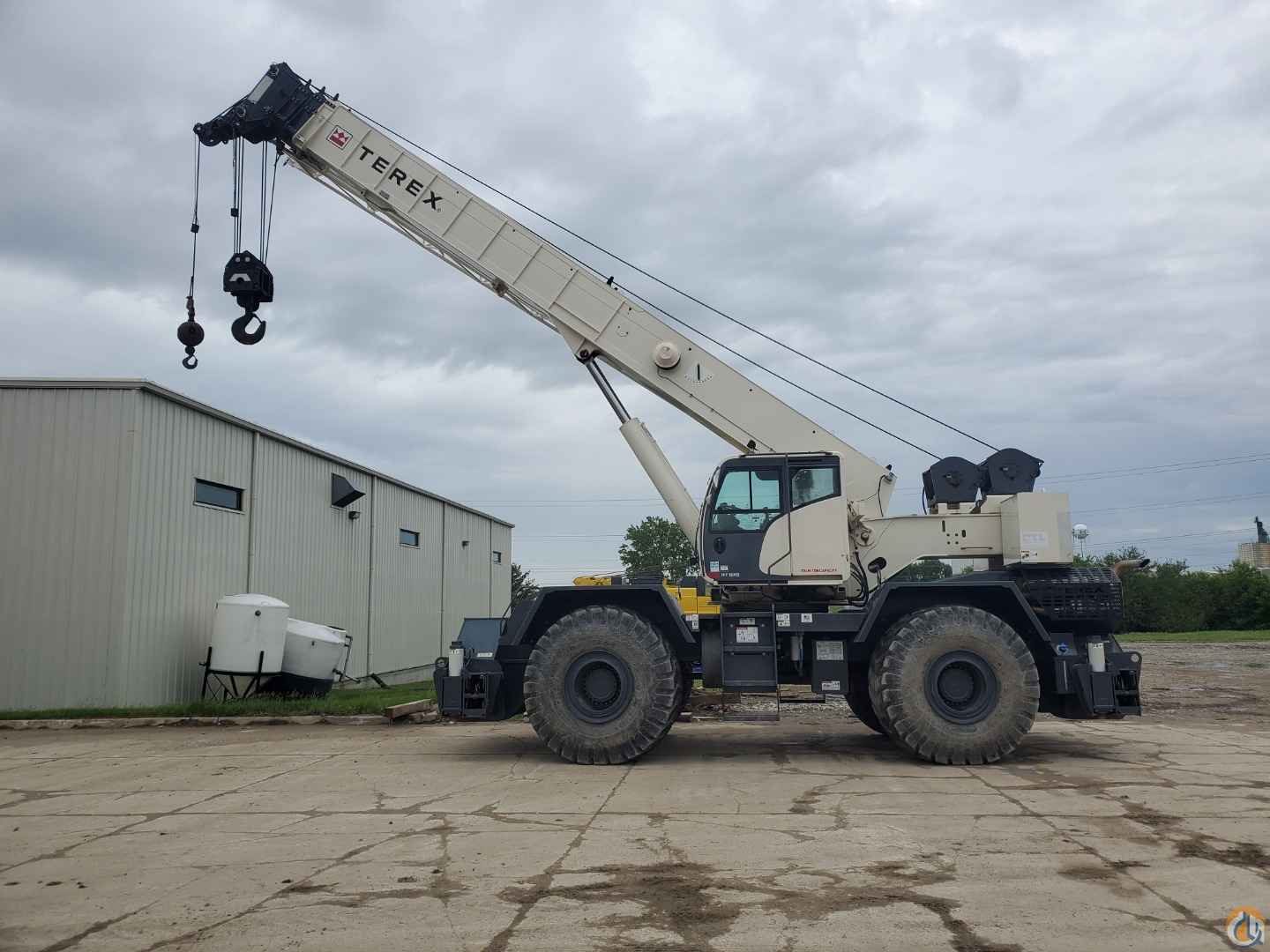 2016 Terex RT670