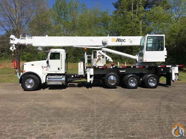Altec 38103 38 Ton Crane on 2009 Peterbilt 365