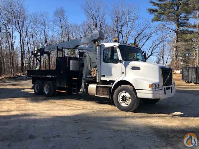 2012 National 400B Series Mounted on a Volvo