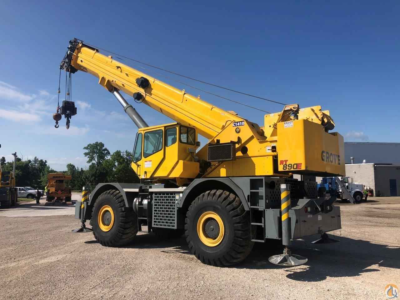2006 Grove RT890E 90 ton rough terrain crane