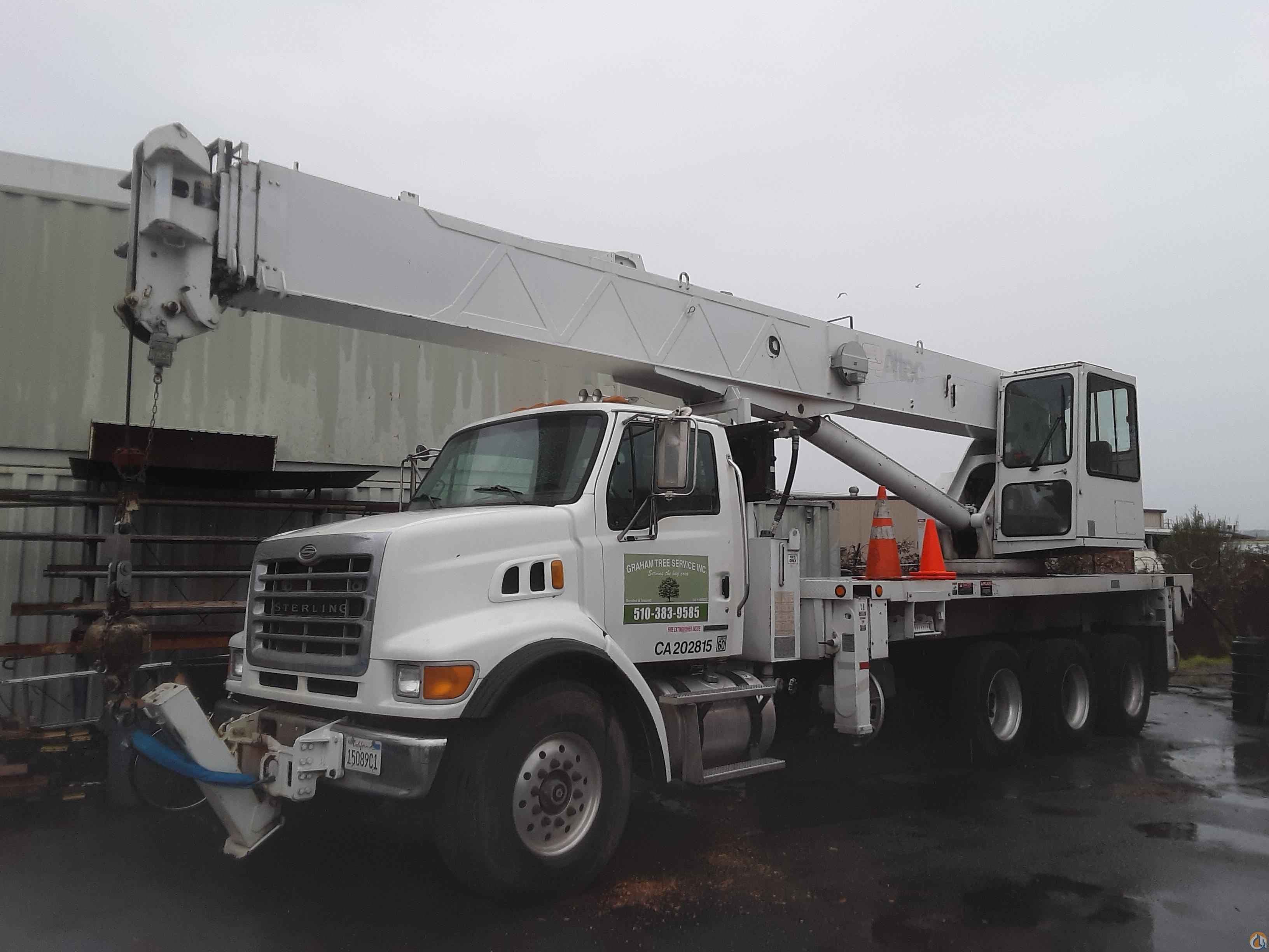 2005 Altec AC38-127