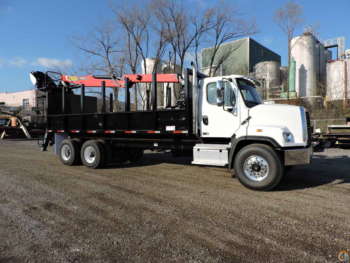 M13A80 Log Loader, mounted on a 2020 Freightliner M2-106