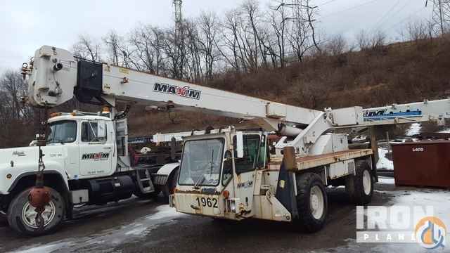 1998 Lorain CD115 Rough Terrain Crane