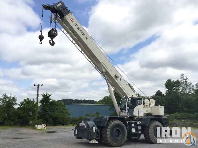 2015 Terex RT670 Rough Terrain Crane