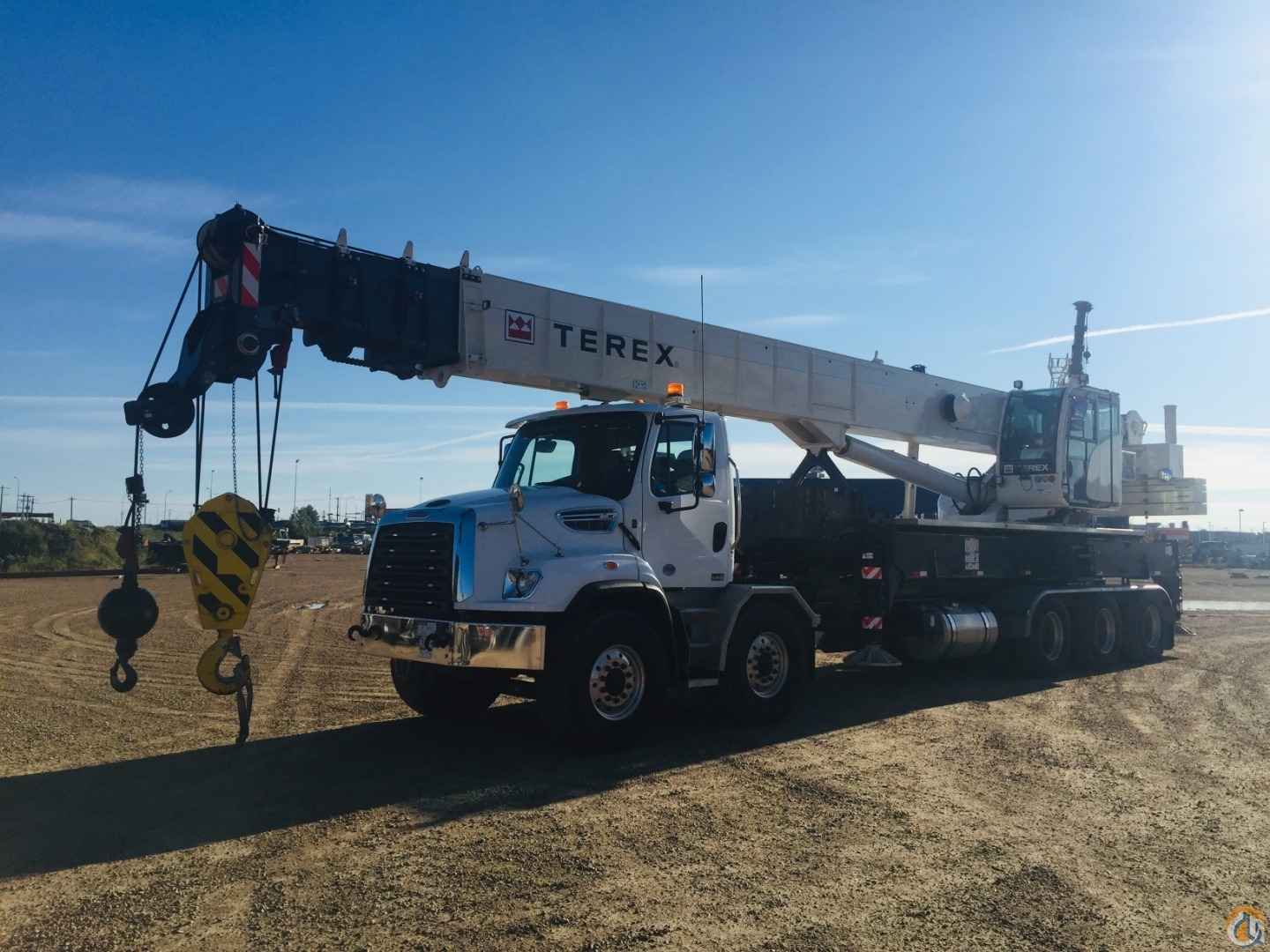 2016 TEREX CROSSOVER 8000