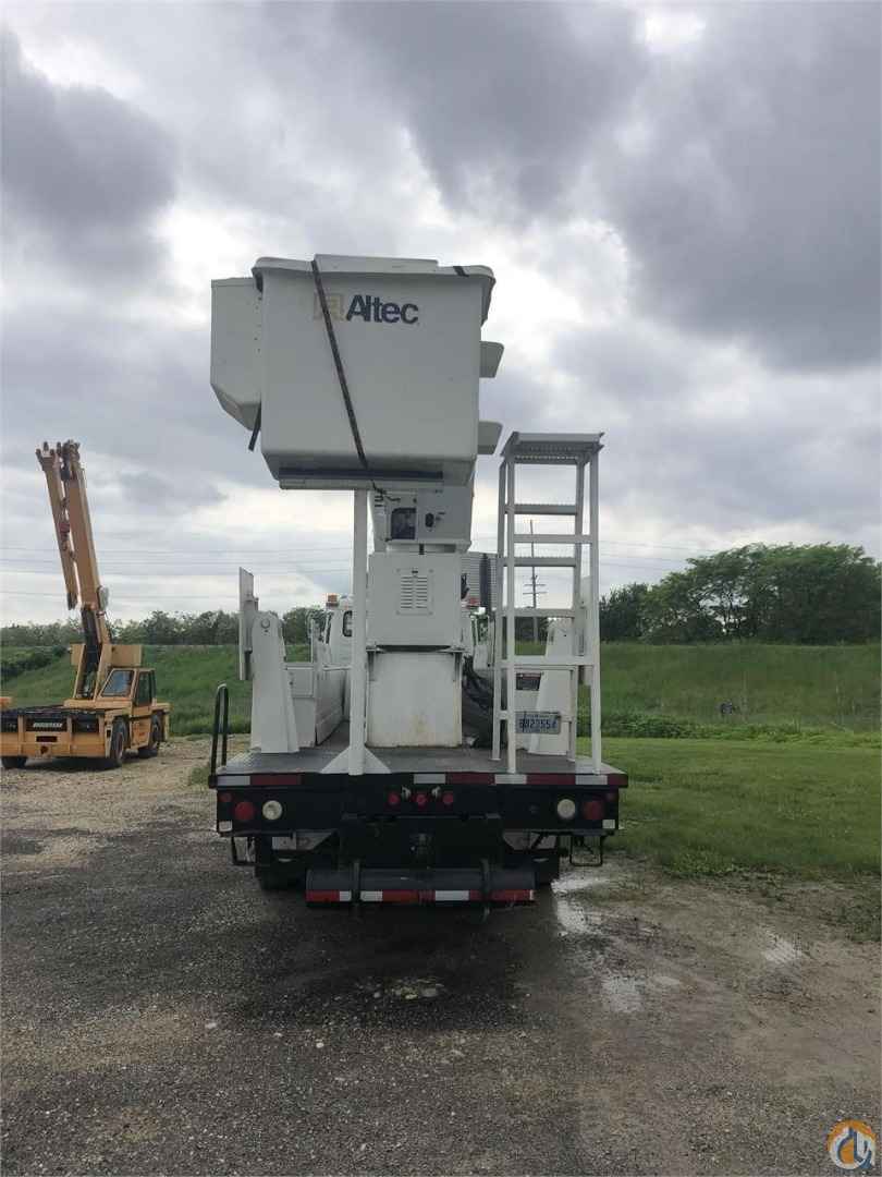 2004 Altec AM900-E100