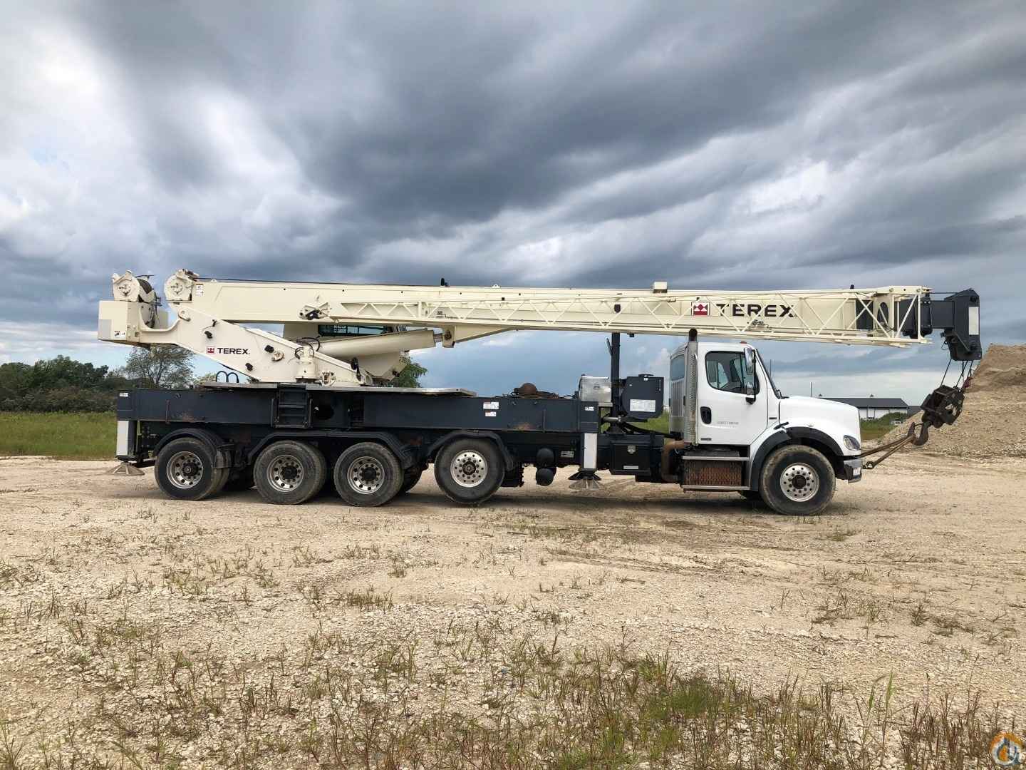 2014 Terex Crossover 4500L Truck Crane