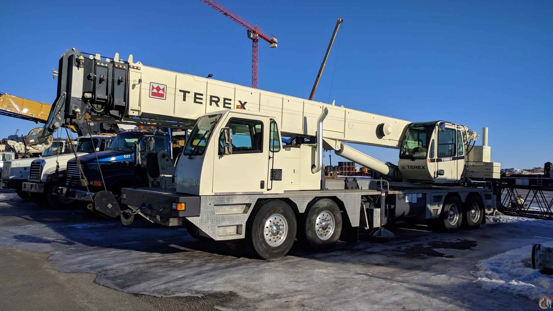 2011 TEREX T-560