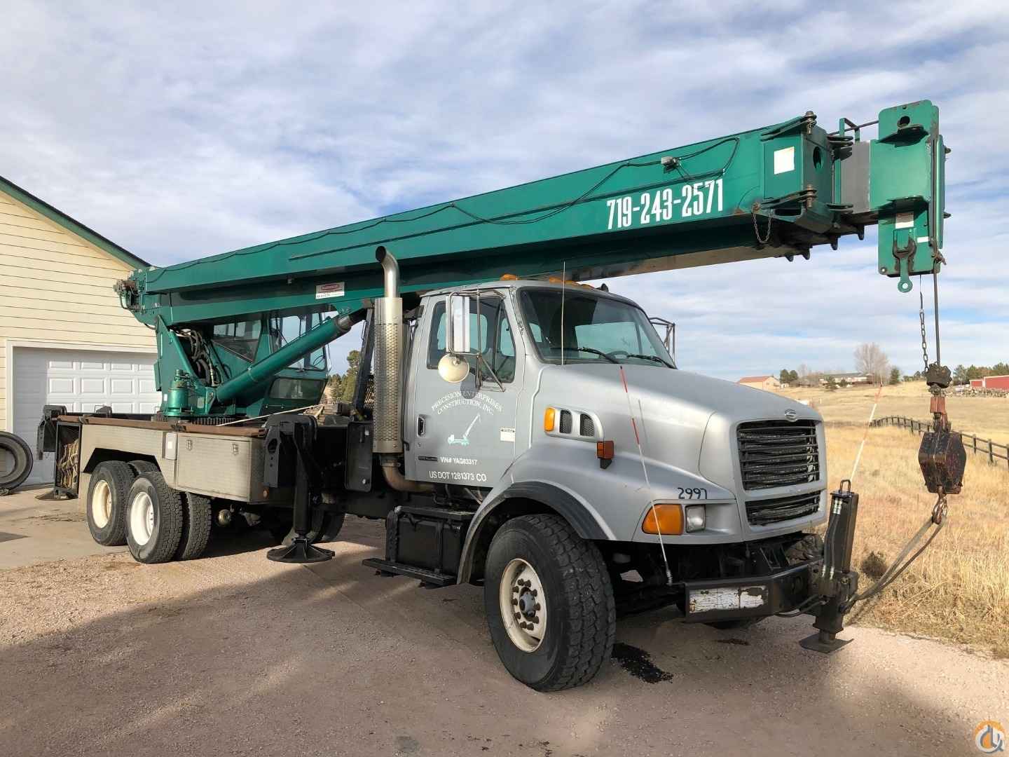2000 National 15103 On Sterling L8500