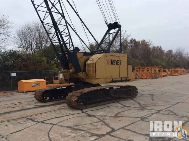 American Lattice-Boom Crawler Crane