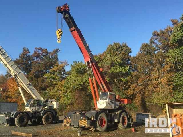 Grove RT-740 Rough Terrain Crane