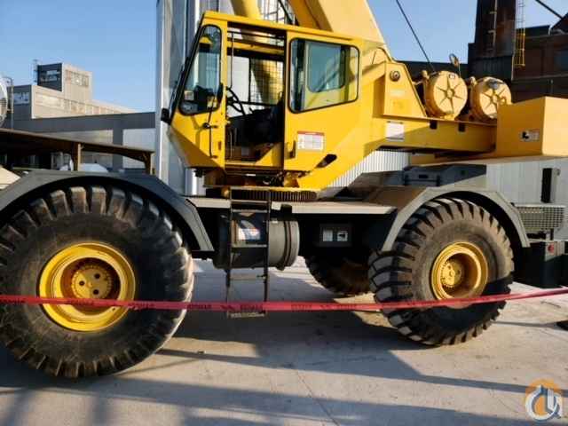 2000 Grove RT 750E / 50 ton rough terrain crane