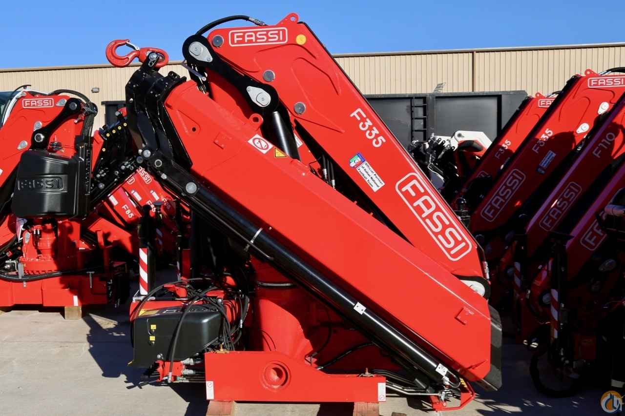 New 2018 Fassi F335A.2.24 e-dynamic knuckle boom crane (unmounted)