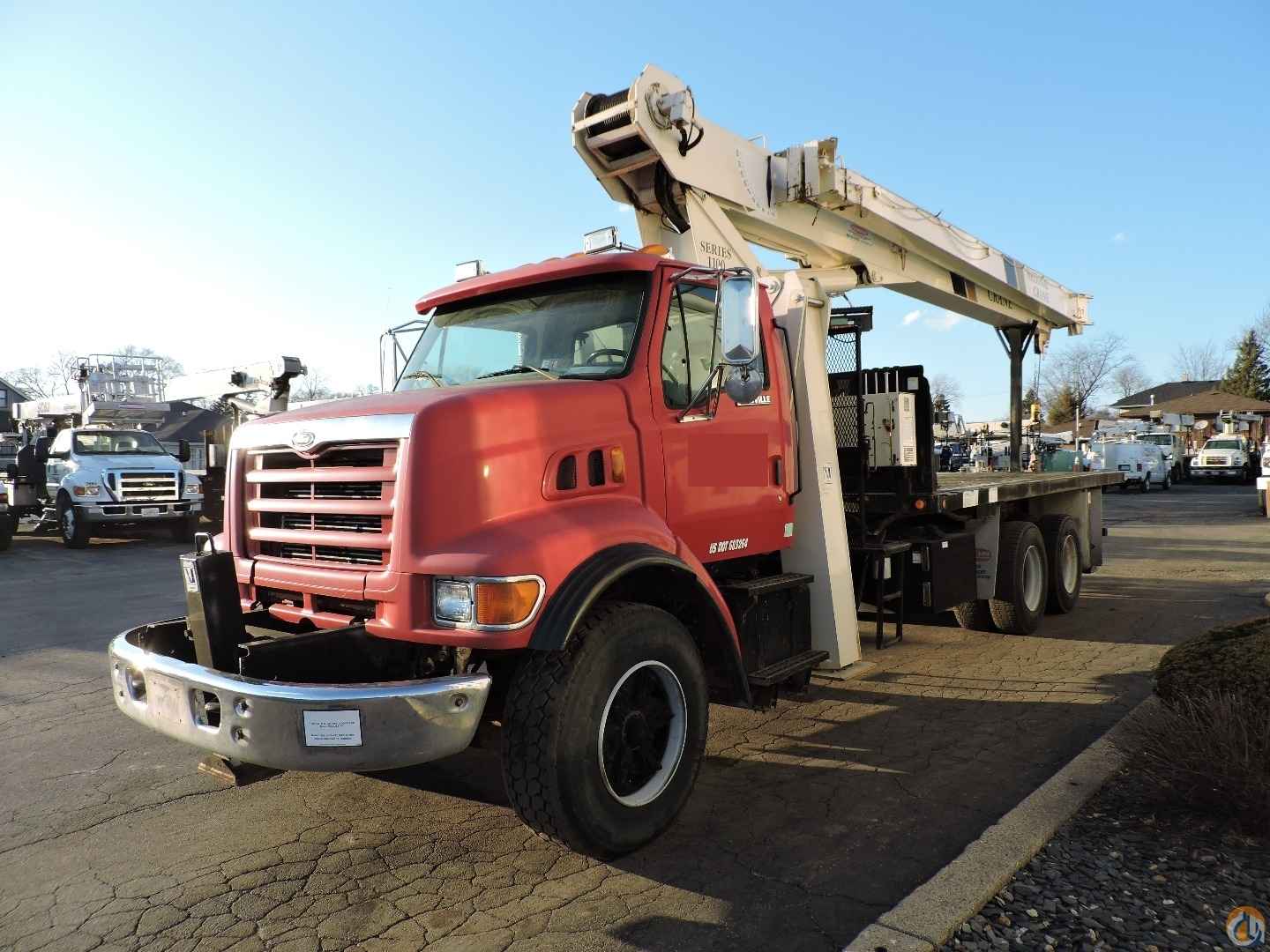 National Crane 1100, 1997 Ford LT8501