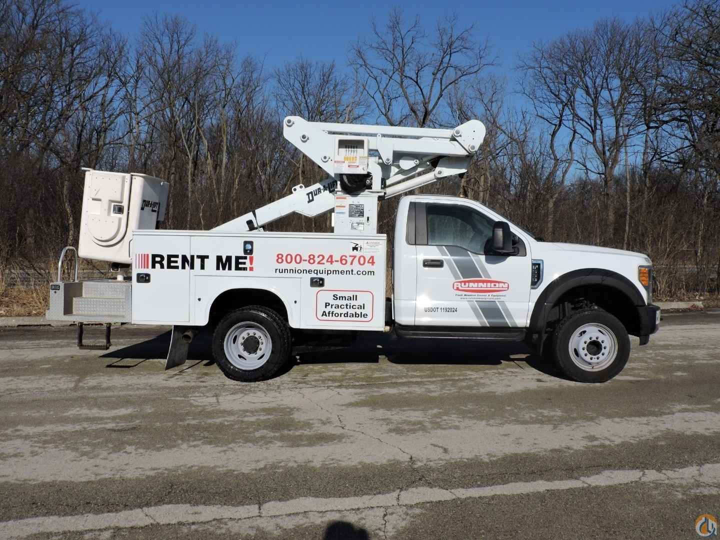 SST-40 EIH Insulated bucket truck, 2017 Ford F550 diesel