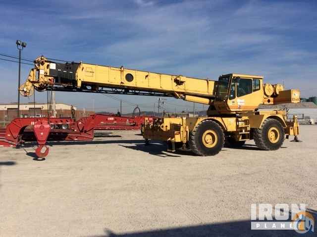 1999 (unverified) Grove RT640C Rough Terrain Crane
