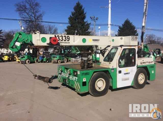 2009 (unverified) Shuttlelft 3339DSL Carry Deck Crane