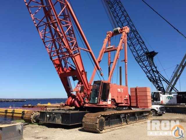 2009 Manitowoc 2250 Lattice-Boom Crawler Crane