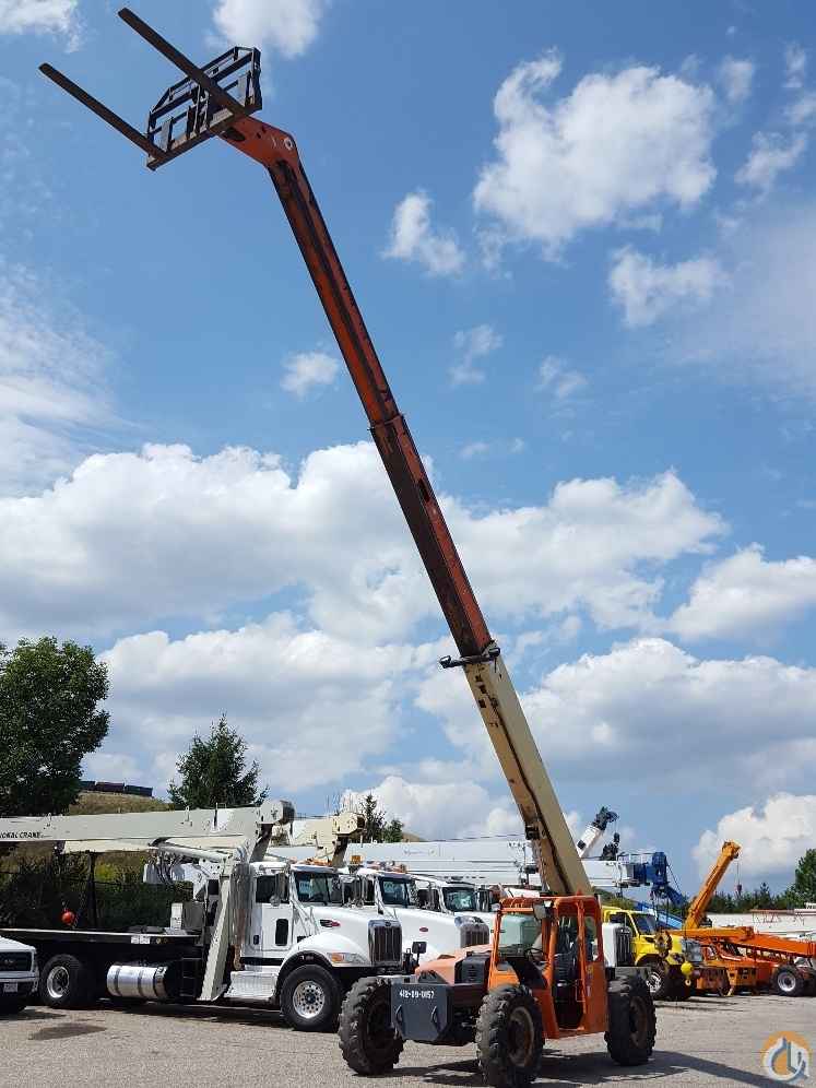 2011 JLG G9-43a