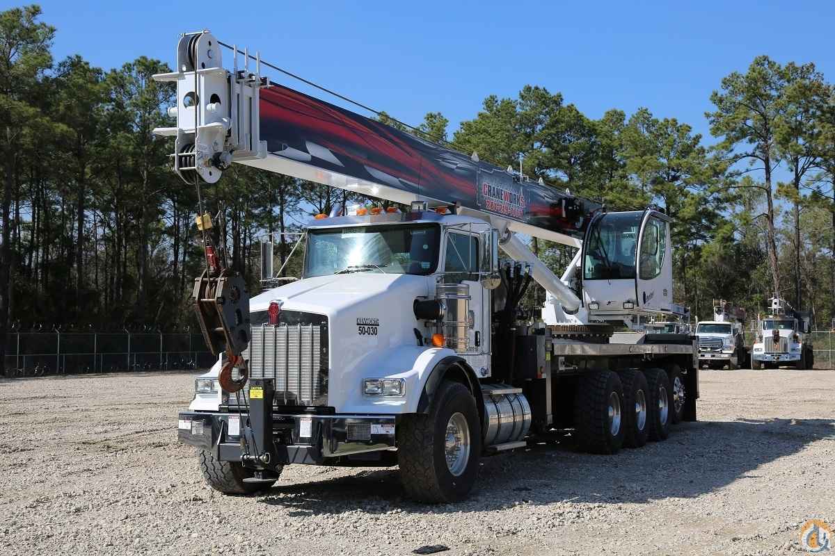 Manitex 50128S mounted to 2015 Kenworth T800 tri-drive chassis