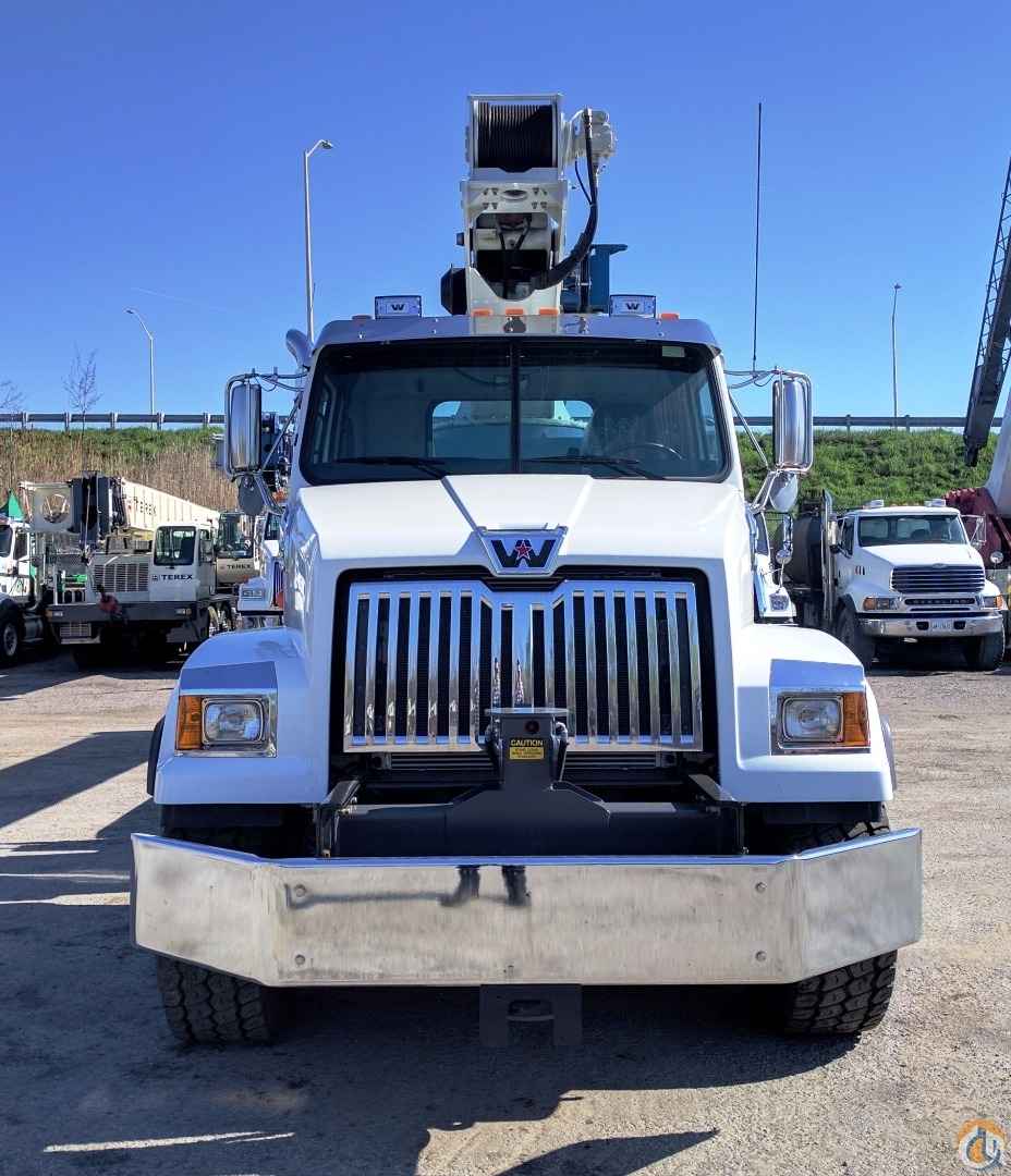 2017 MANITEX 30100C O&D