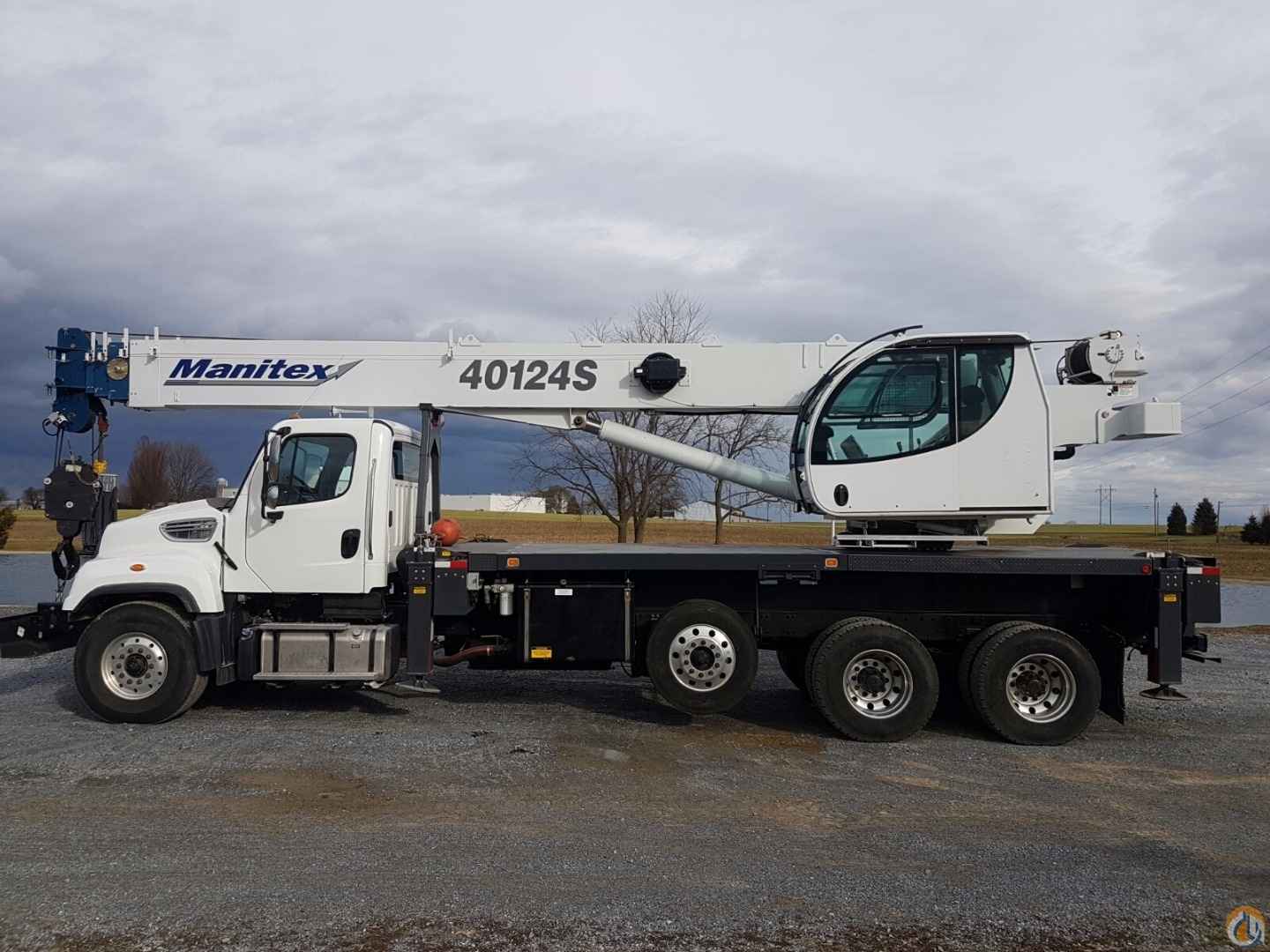 Manitex 40124S on Freightliner 114SD