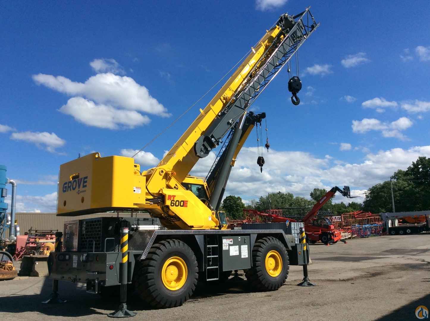 2017 Grove RT600E
