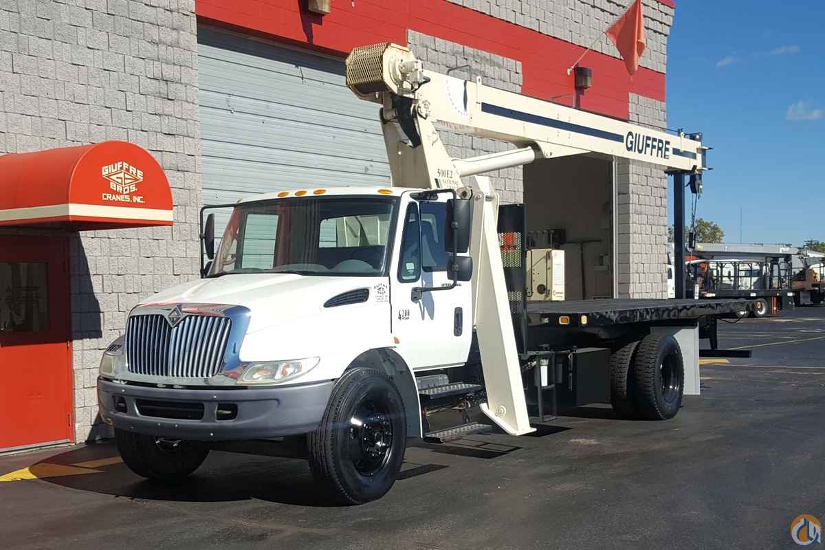 LIGHTLY USED 2008 18 TON NATIONAL