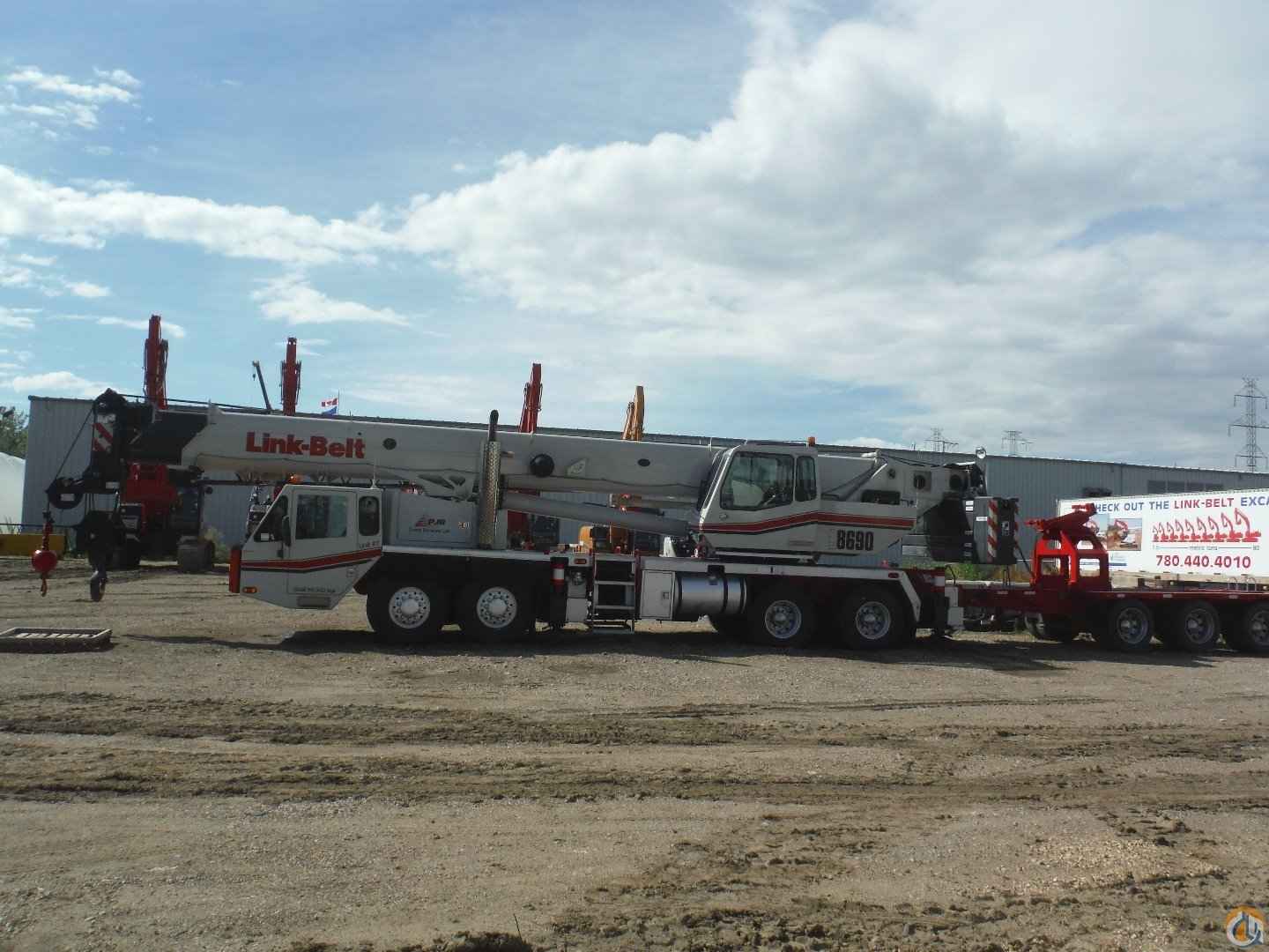 2006 Link-Belt HTC-8690 Hydraulic Truck Crane c/w Nelson Tri-Axle Dolly