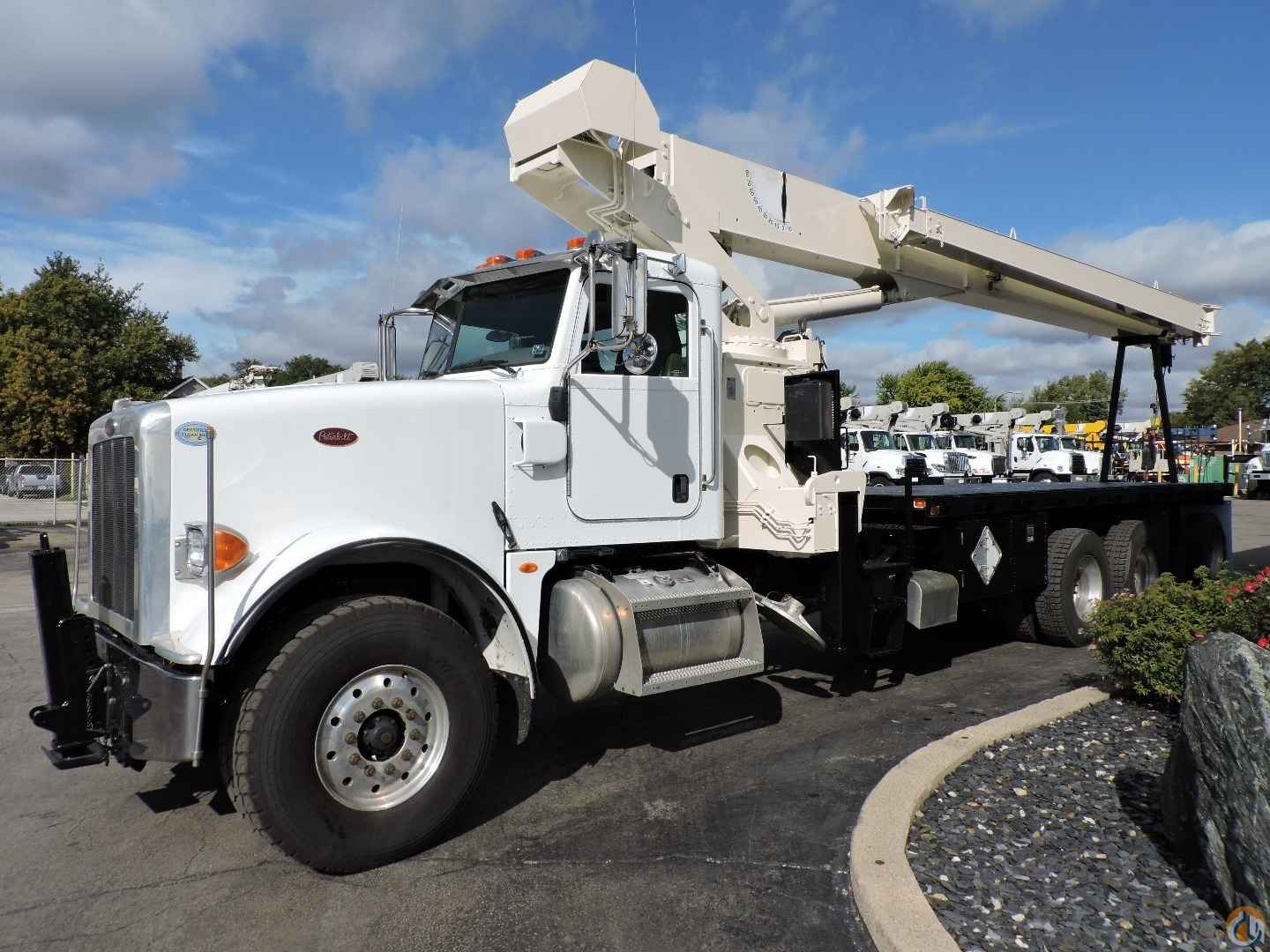 National Crane 9105H