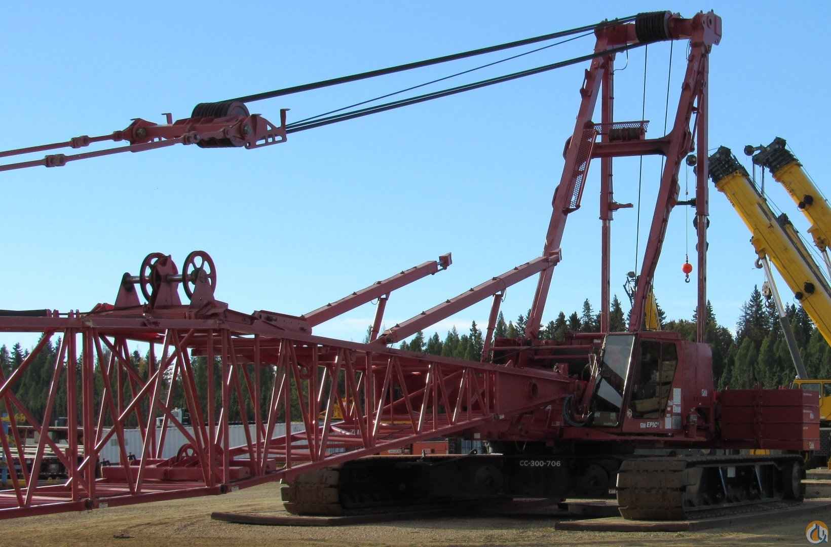 2007 MANITOWOC 2250 SERIES 3 WITH LUFFER & FIXED JIB (MAXER PREPPED)