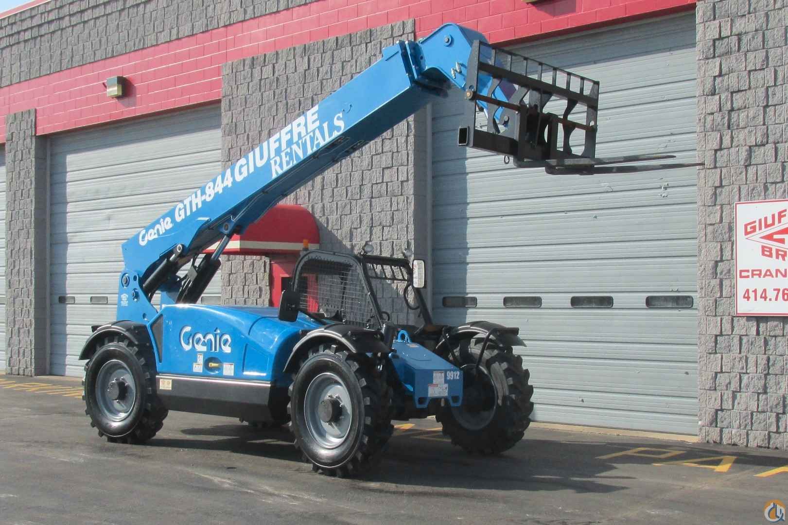 NEW RENTAL GENIE 8,000 LB TELEHANDLER W/ 44' REACH!!
