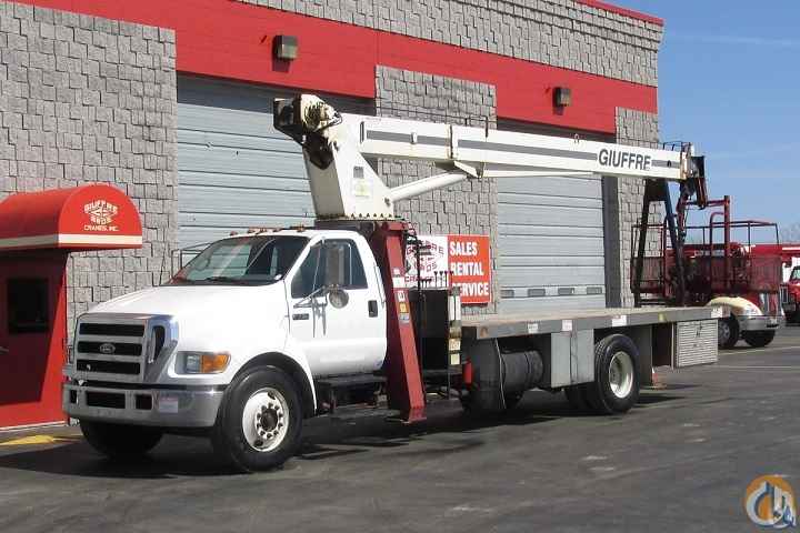 USED 2007 17 TON, RADIO REMOTES INCLUDED!!