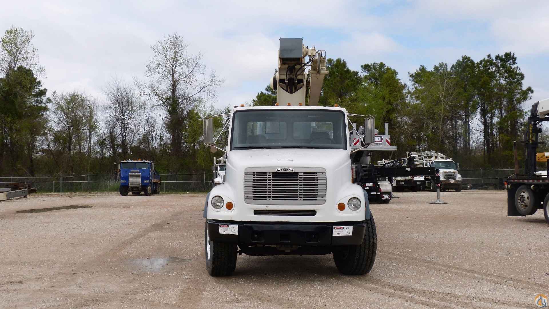 USED TEREX BT60100 BOOM TRUCK