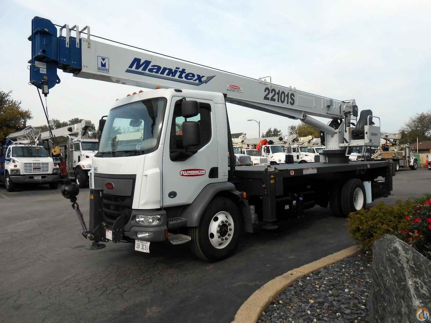 Manitex 22101S on Peterbilt 220 Cab Over