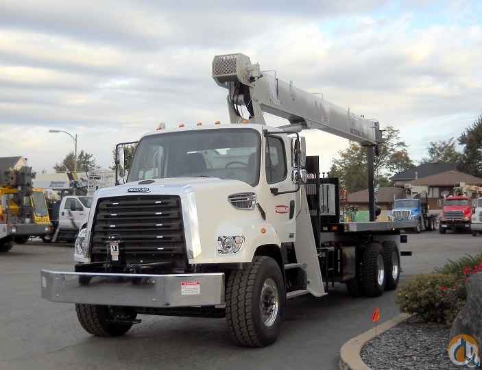 National Crane 690E2 boom crane, 2016 Freightliner 108SD