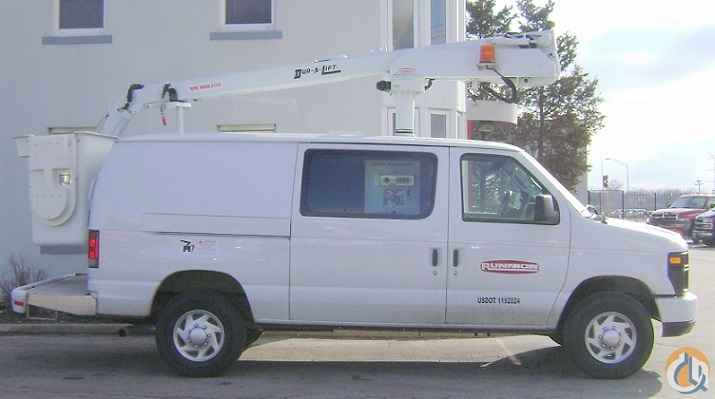 Dur-A-LIFT DVS-29TS bucket van